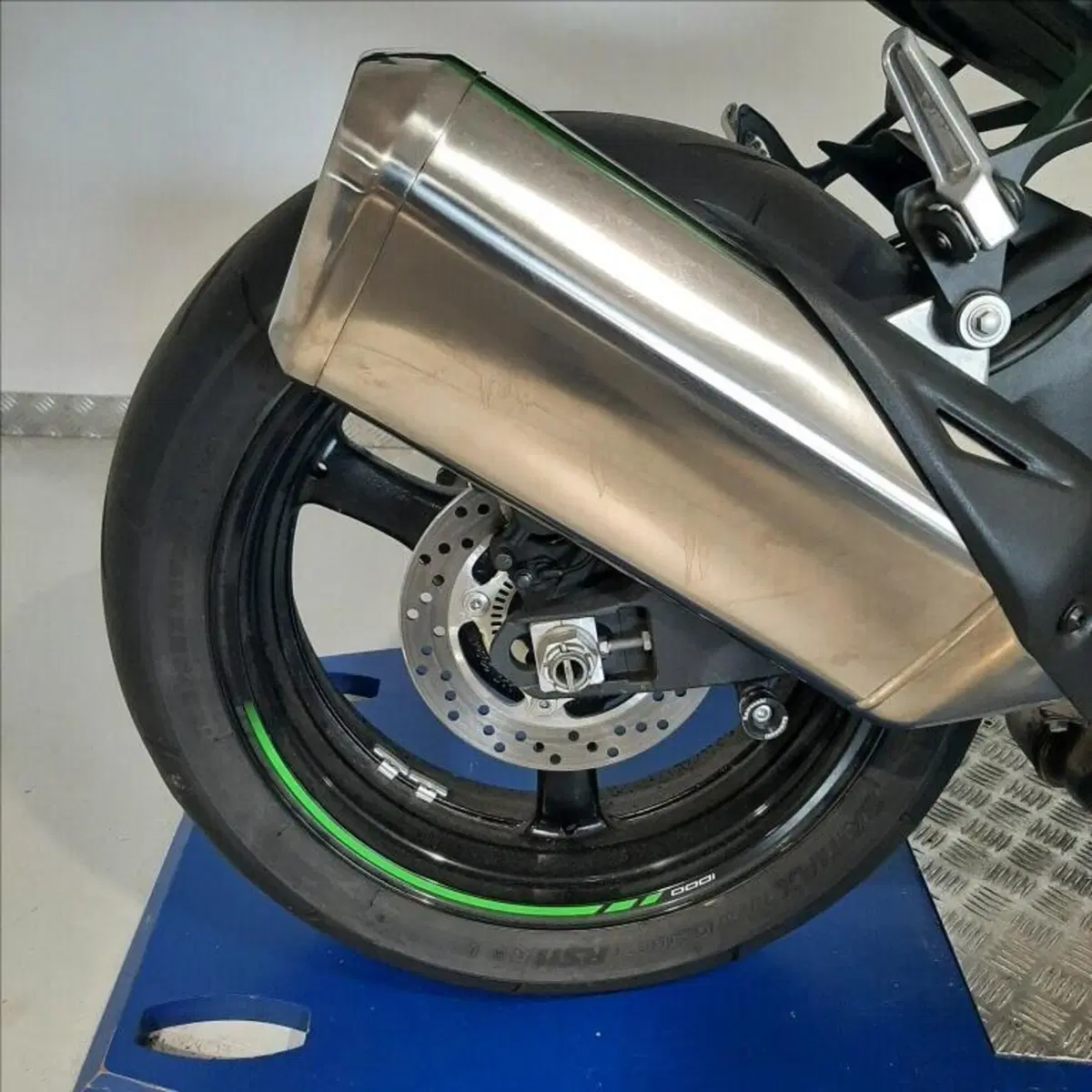 Kawasaki Ninja 1000 ZX-10R (2021 - 25) (7)