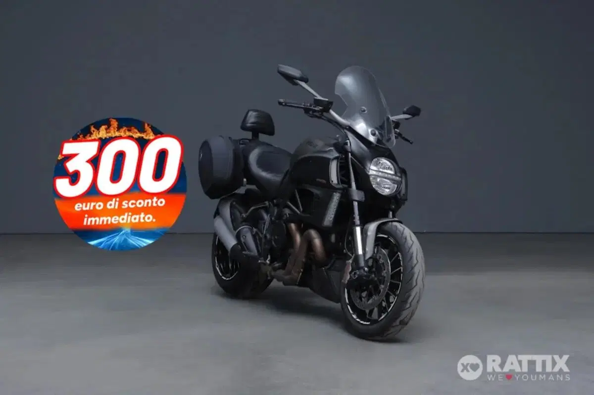 Ducati Diavel 1200 Carbon (2010 - 13)