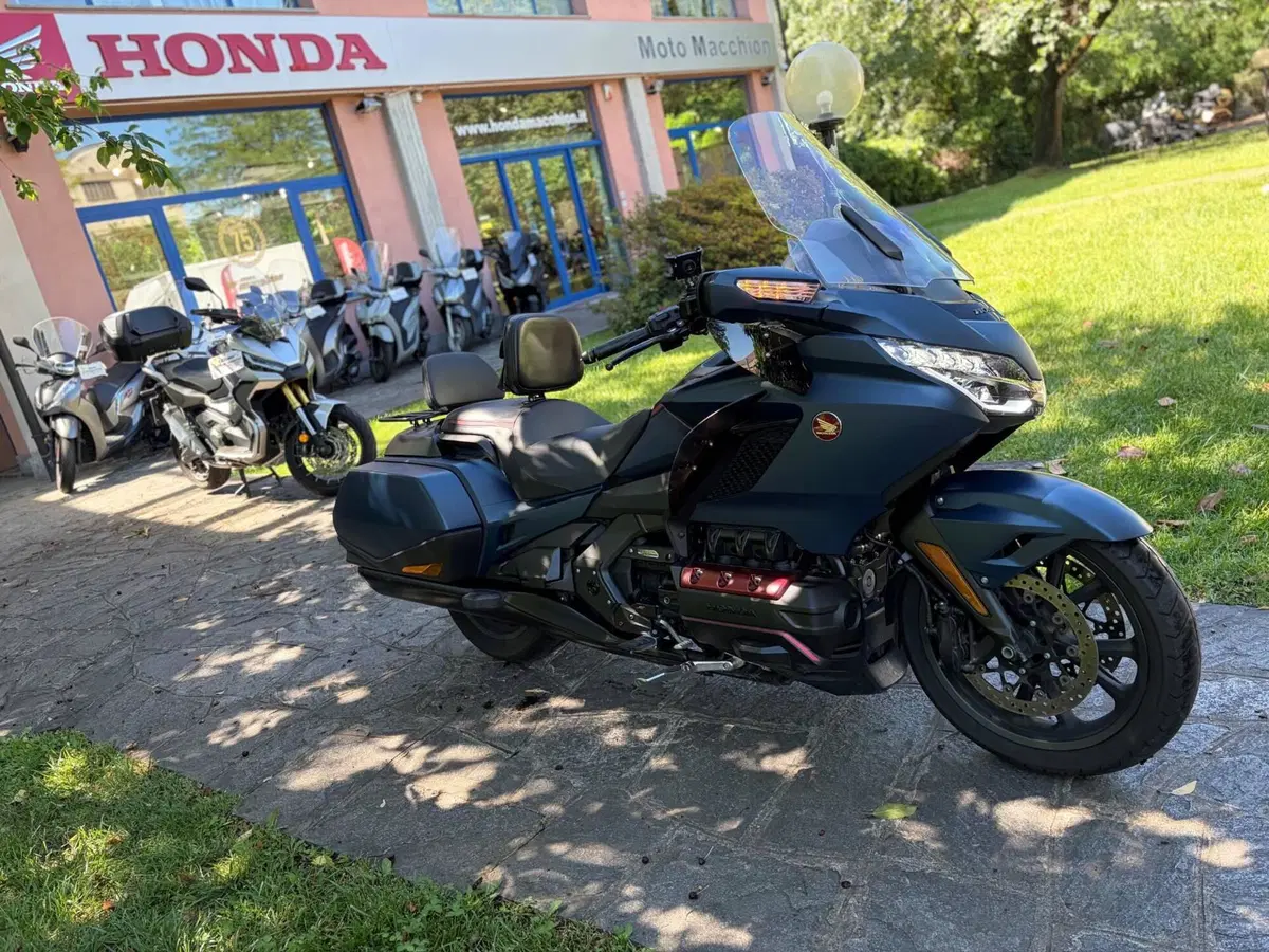 Honda GL 1800 Gold Wing DCT (2021 - 24) (4)