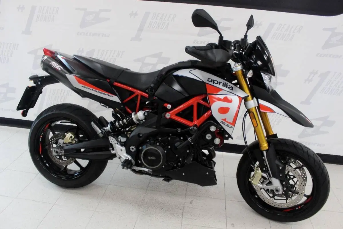 Aprilia Dorsoduro 900 (2017 - 20) (3)