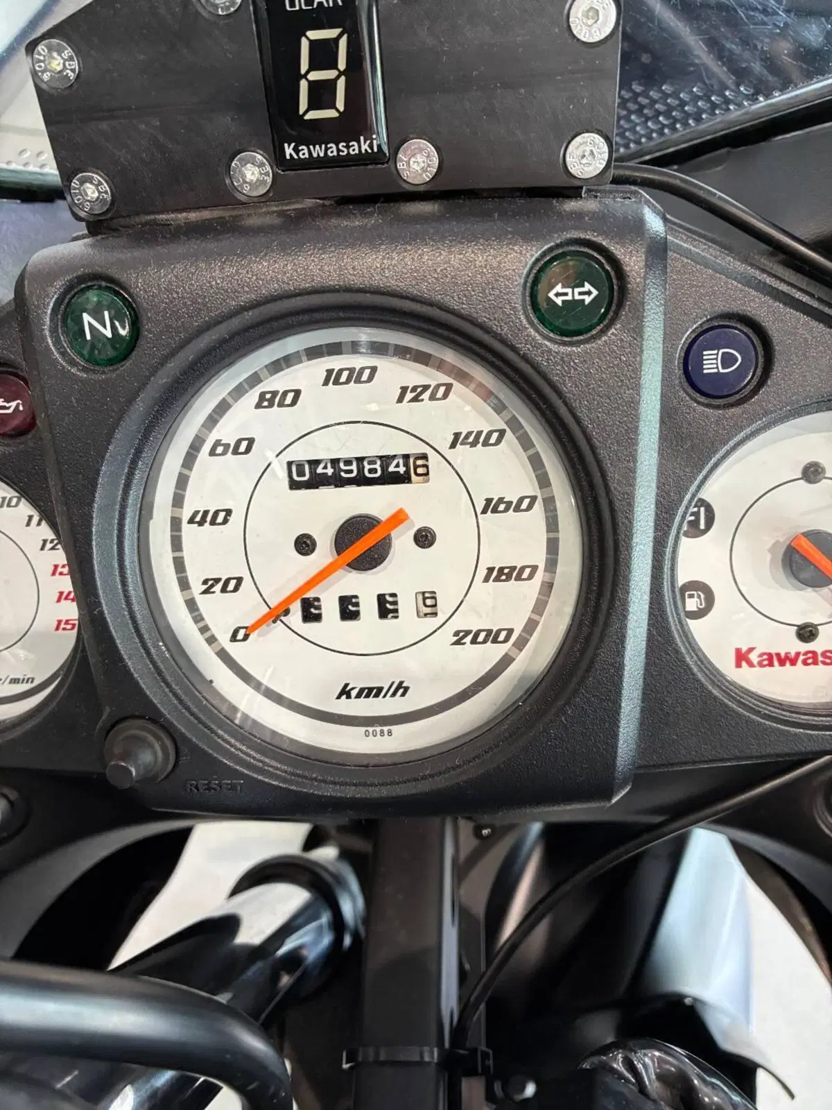 Kawasaki Ninja 250 R (2007 - 13) (8)