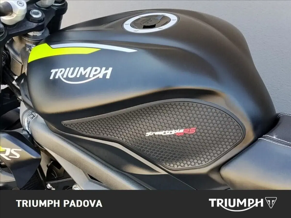 Triumph Street Triple RS (2020 - 22) (9)