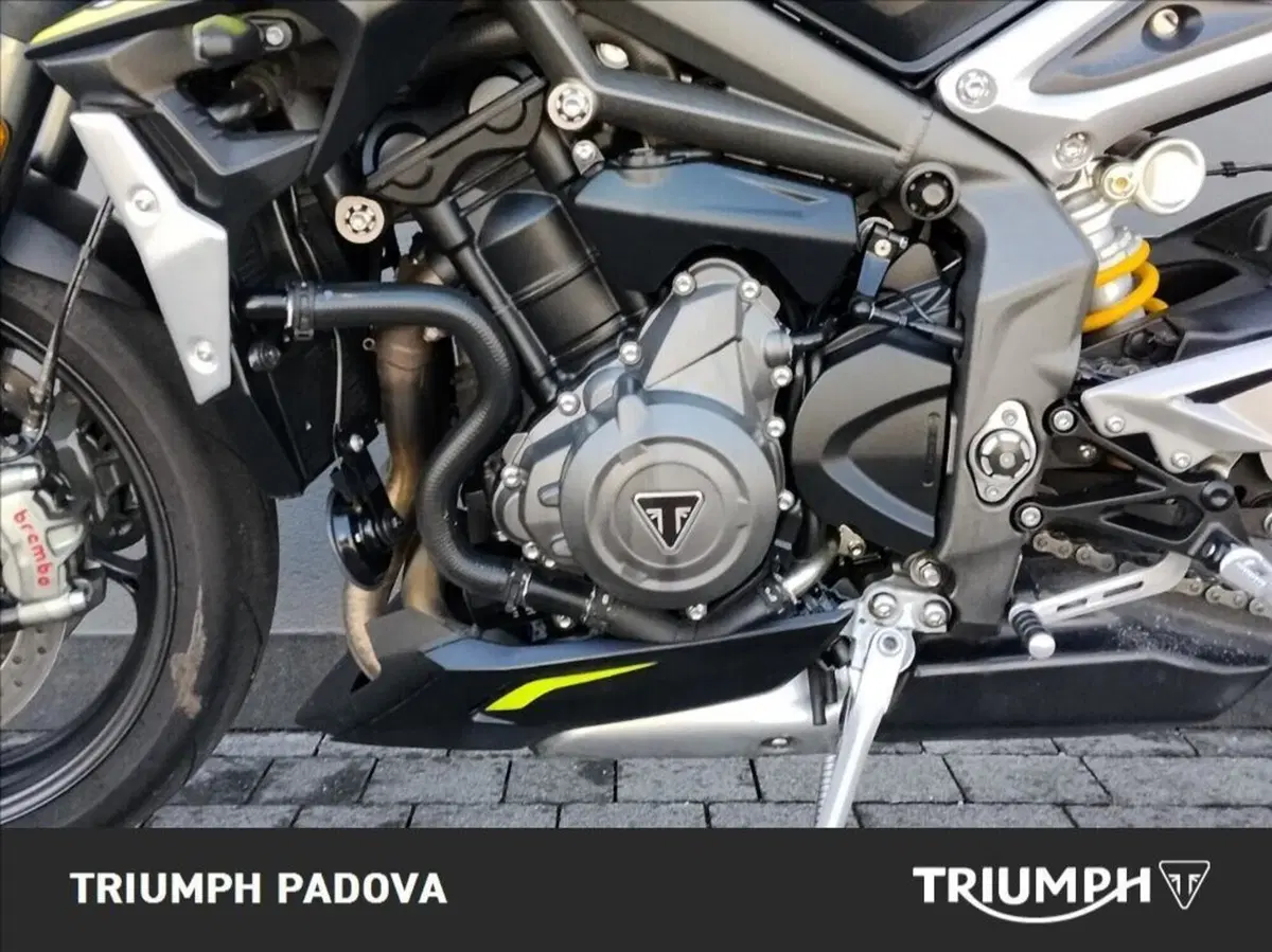 Triumph Street Triple RS (2020 - 22) (8)