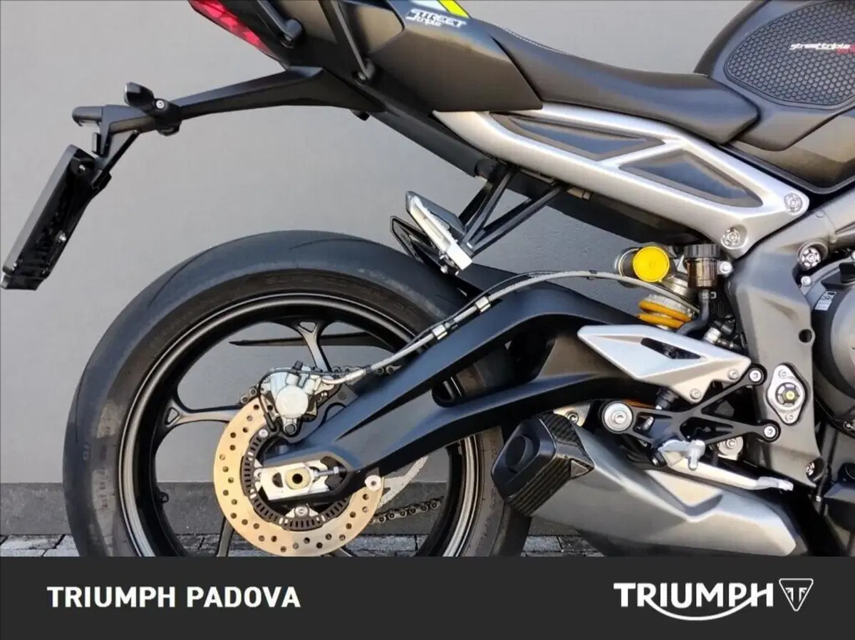 Triumph Street Triple RS (2020 - 22) (2)