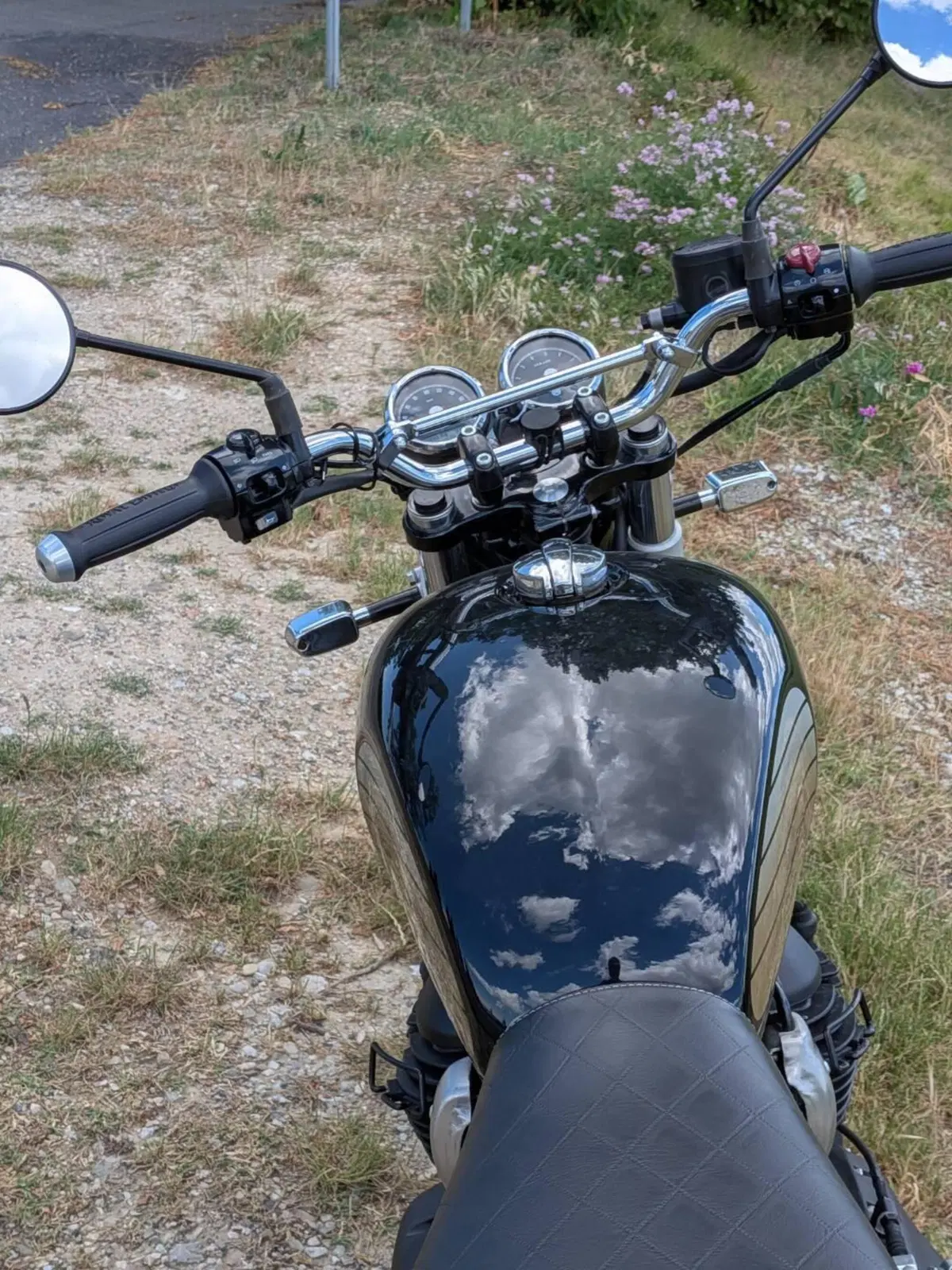 Royal Enfield Interceptor 650 (2021 - 26) (4)