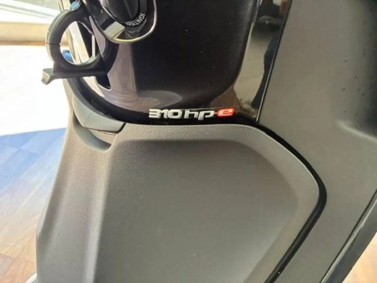 Piaggio Beverly 310 (2025 - 26) (3)