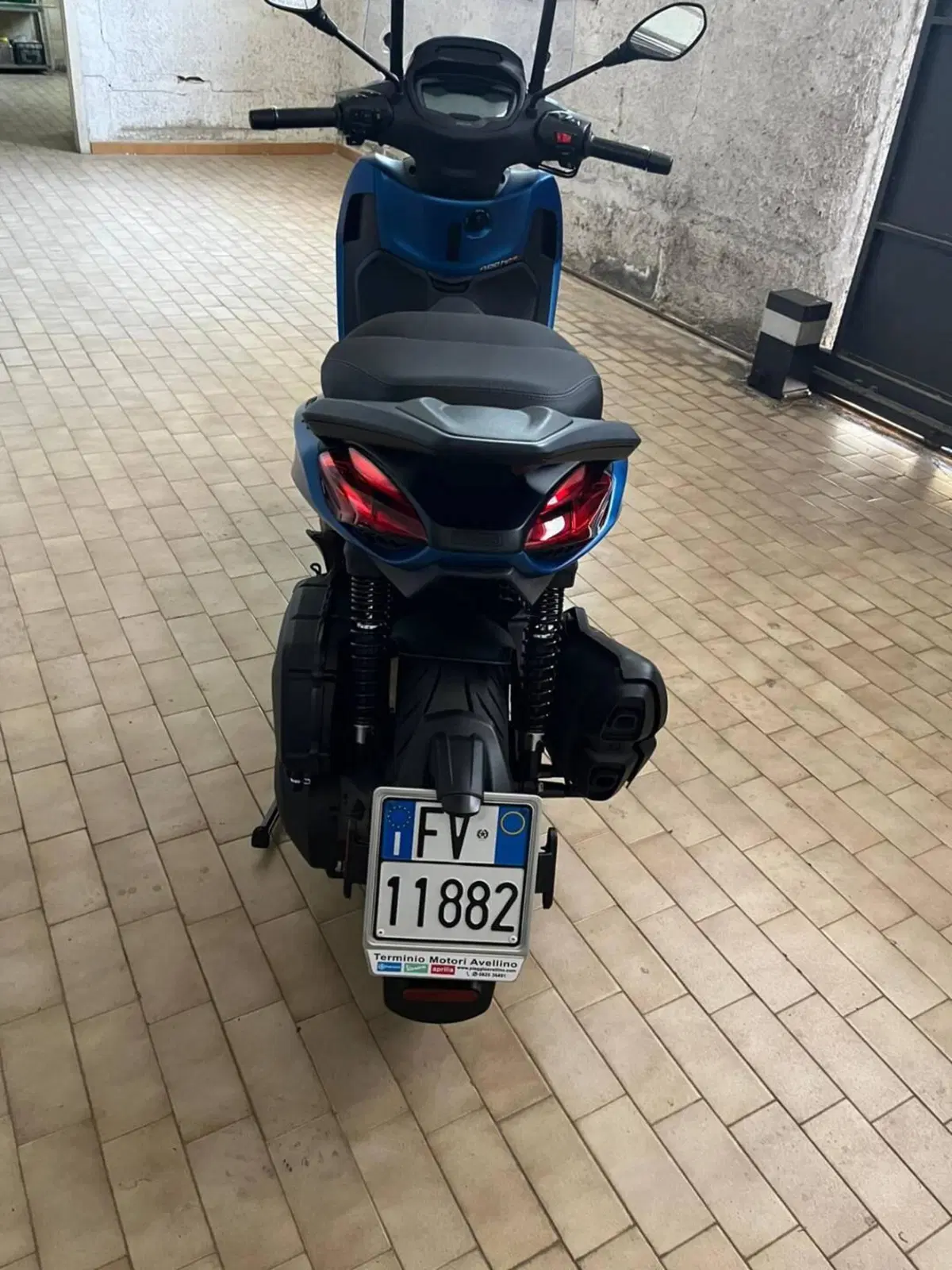 Piaggio Beverly 400 S (2025 - 26) (3)