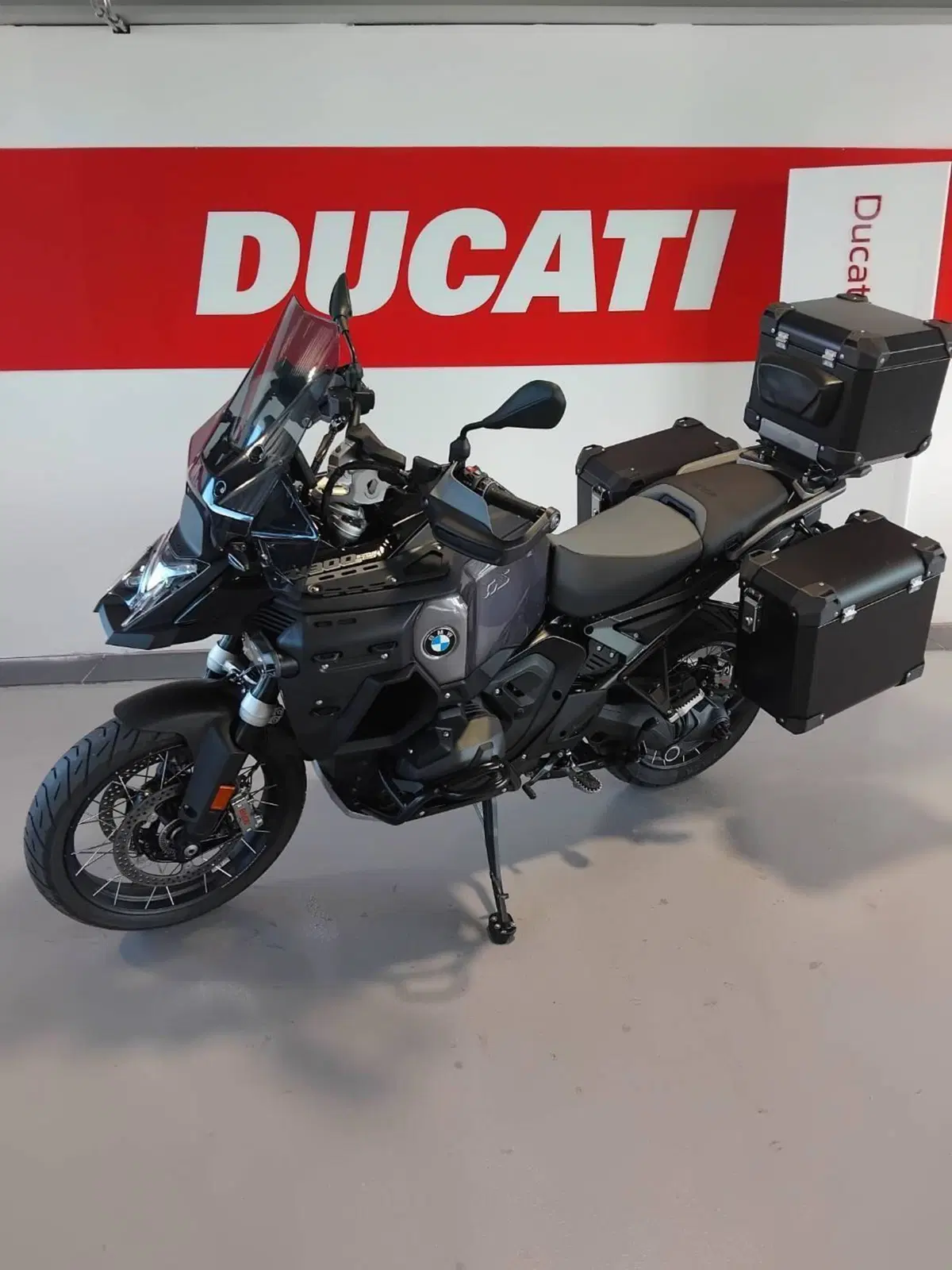 Bmw R 1300 GS Adventure Triple Black (2025 - 26) (4)