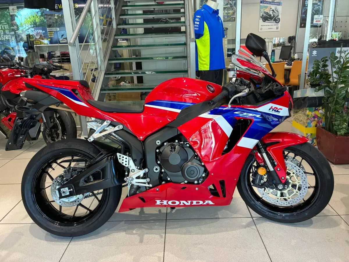 Honda CBR 600 RR (2024 - 26)