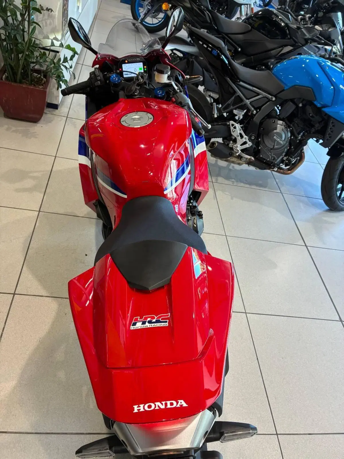 Honda CBR 600 RR (2024 - 26) (6)