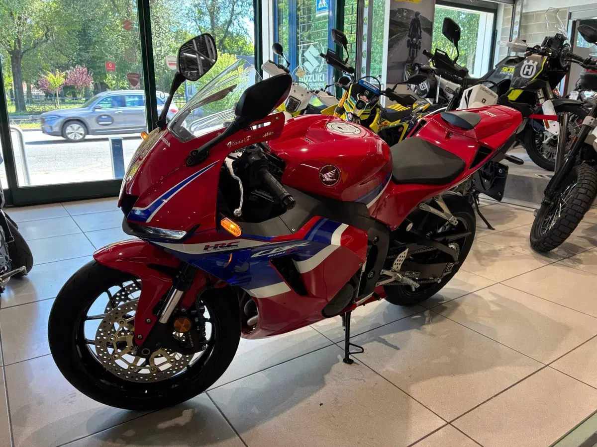Honda CBR 600 RR (2024 - 26) (7)