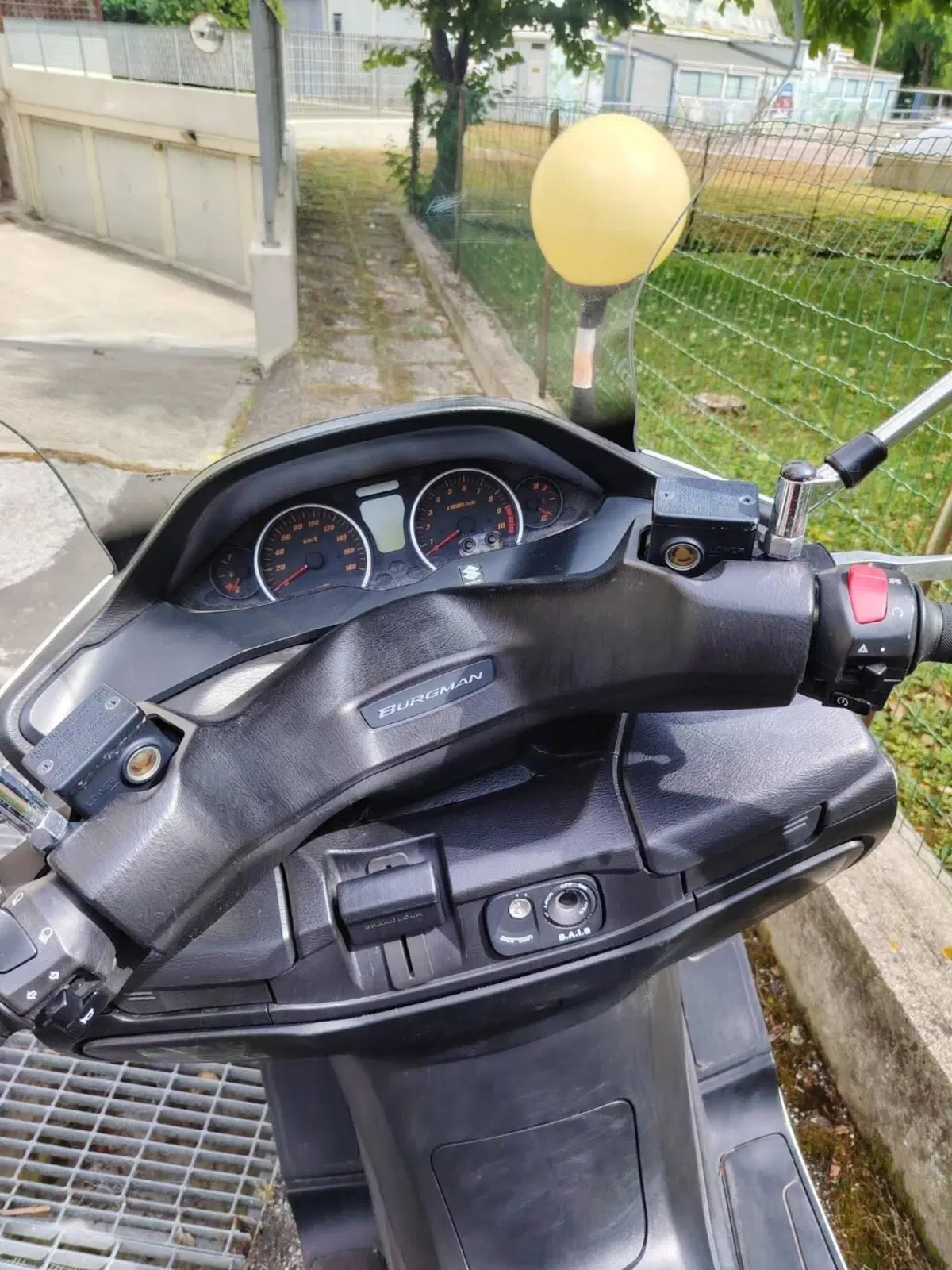 Suzuki Burgman AN 400 (2008 - 13) (2)