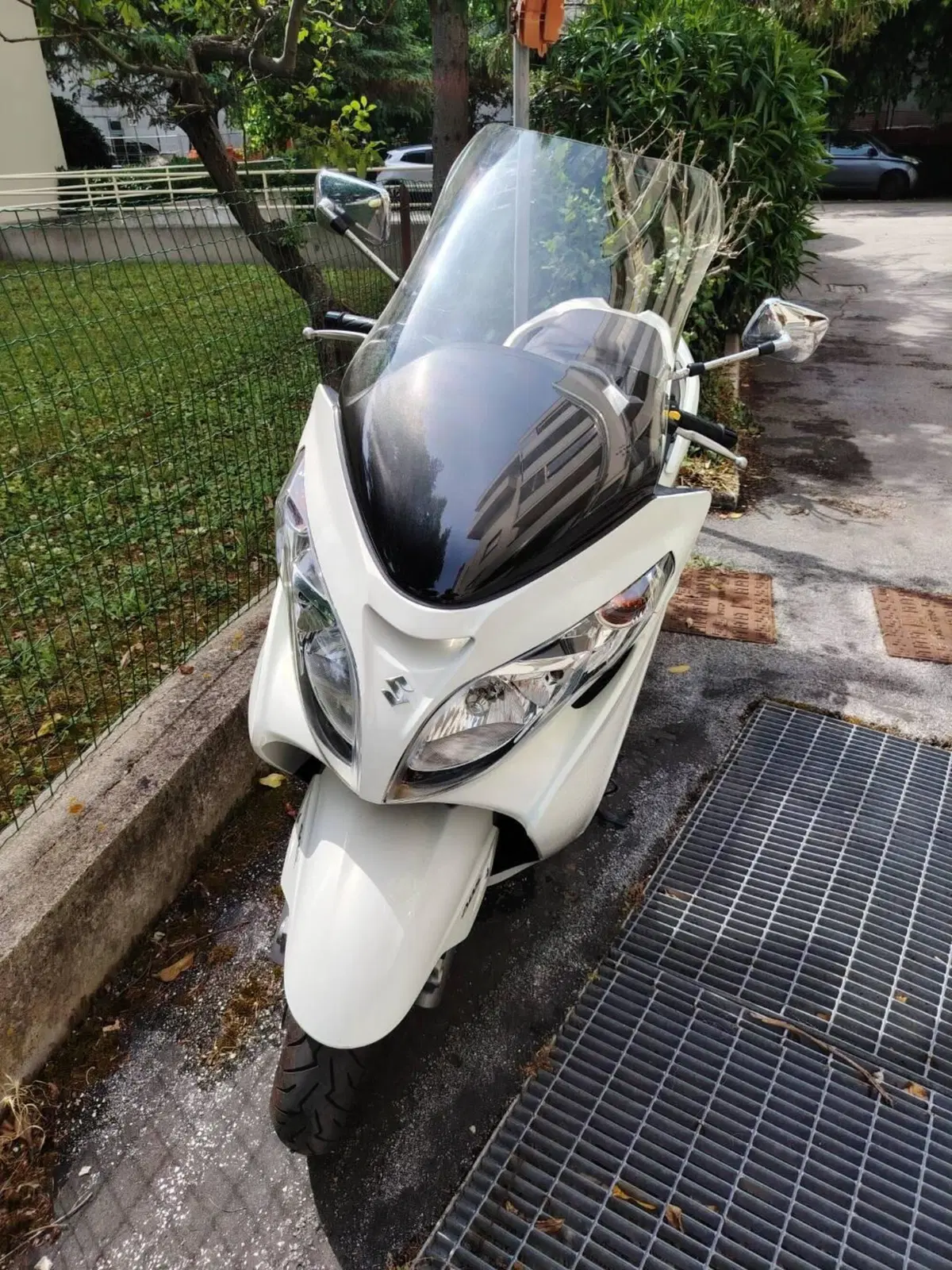 Suzuki Burgman AN 400 (2008 - 13) (4)
