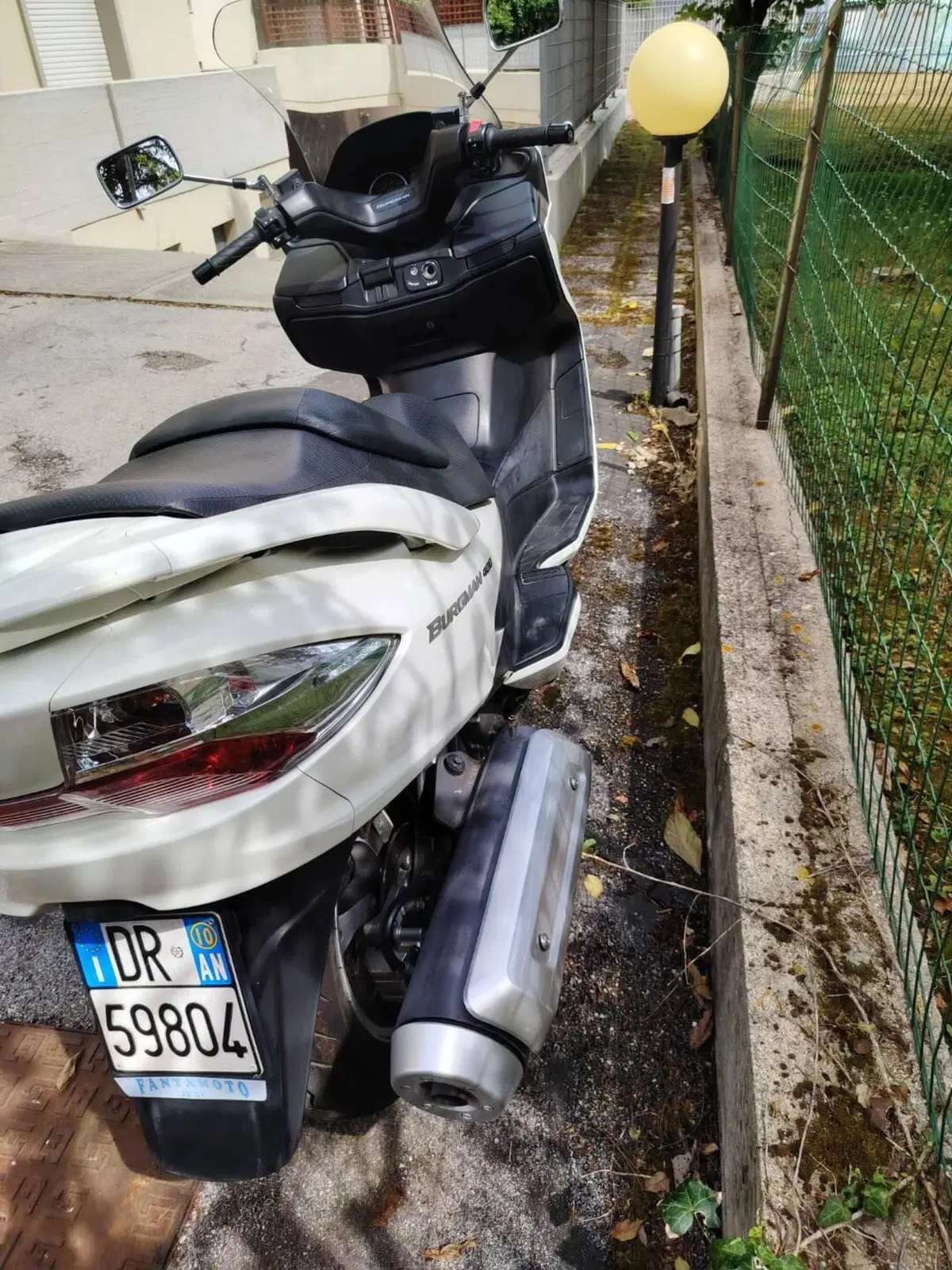Suzuki Burgman AN 400 (2008 - 13) (11)