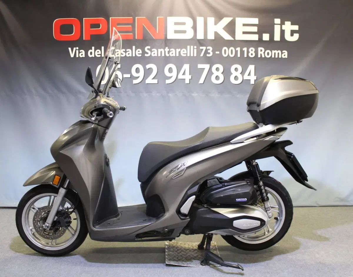Honda SH 350 (2021 - 24) (2)