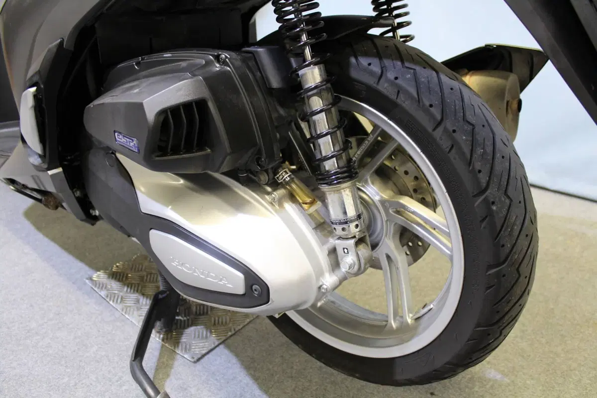 Honda SH 350 (2021 - 24) (16)