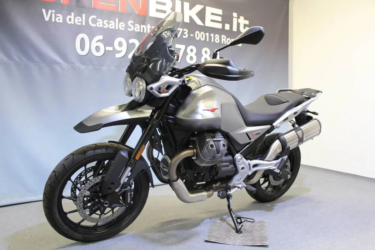 Moto Guzzi V85 Strada (2024 - 26) (12)