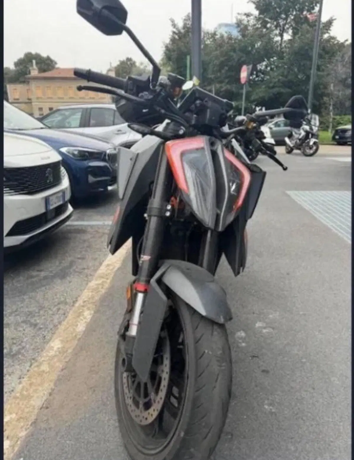 KTM 1290 Super Duke R (2021) (2)
