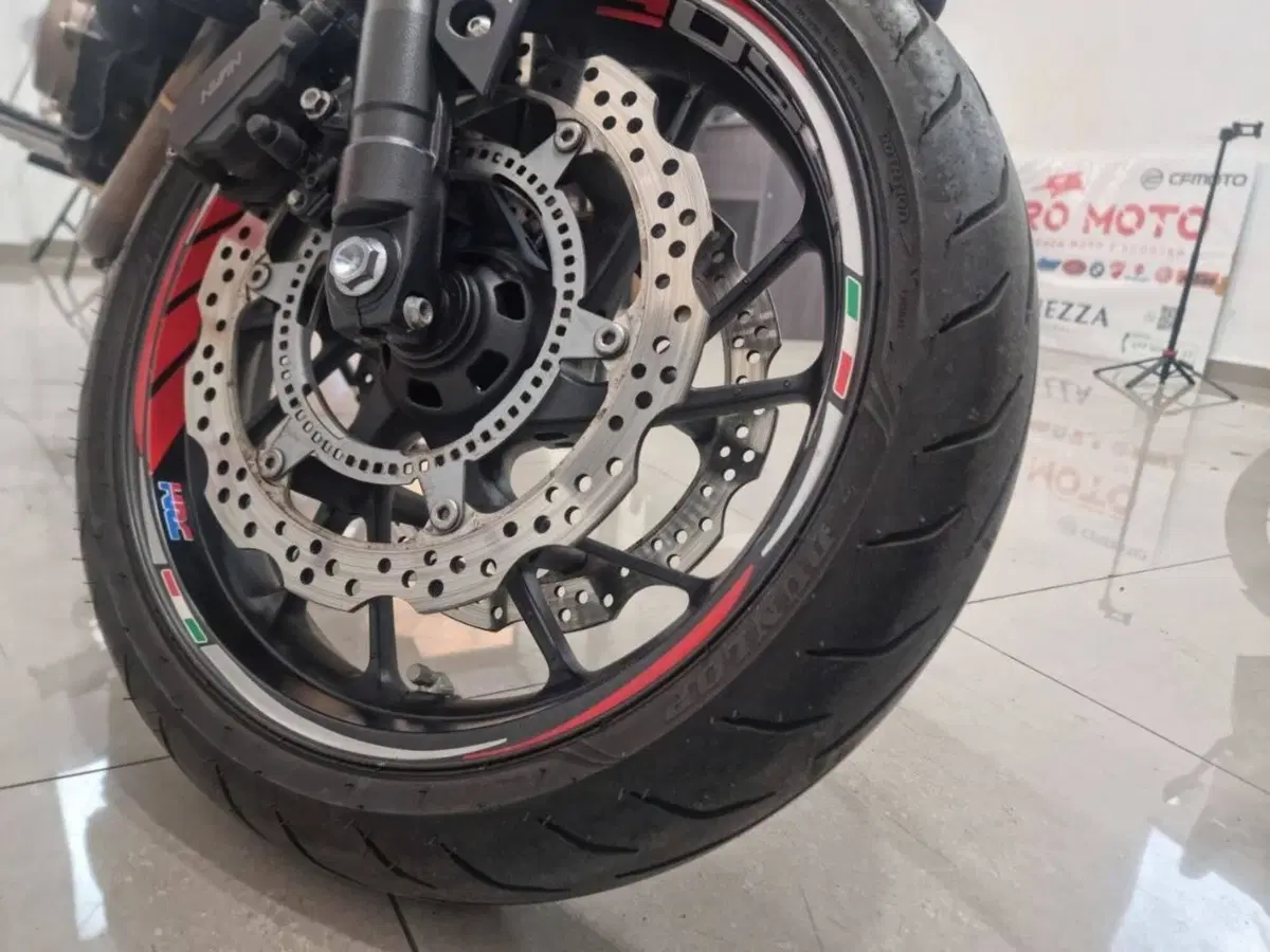 Honda CB 650 F (2017 - 18) (11)