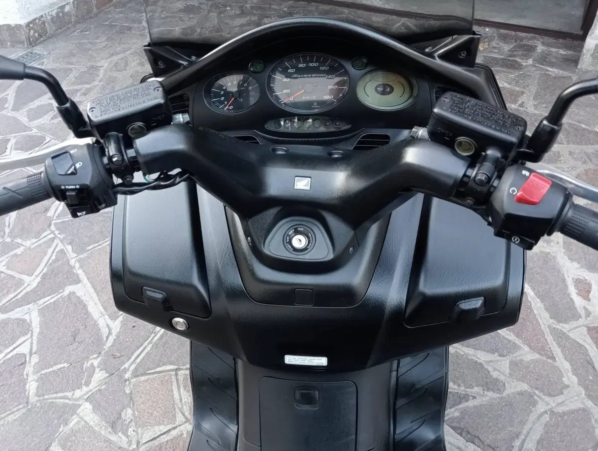 Honda Silver Wing 400 (2006 - 09) (3)