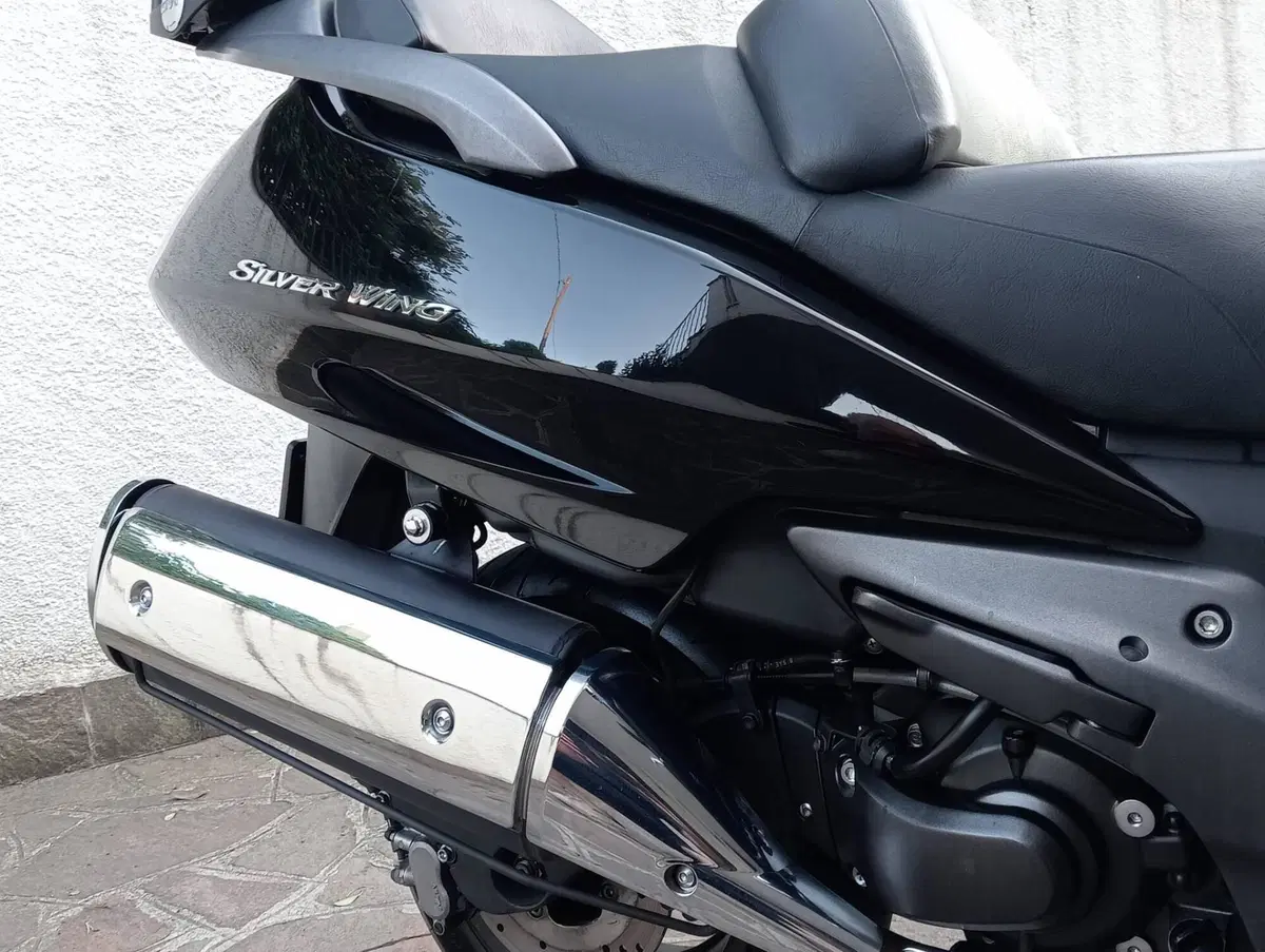 Honda Silver Wing 400 (2006 - 09) (5)