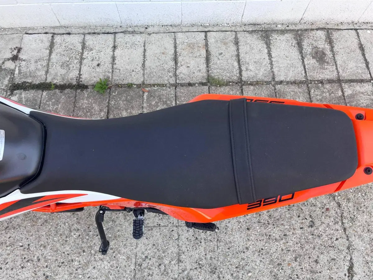 KTM 390 SMC R (2025 - 26) (9)