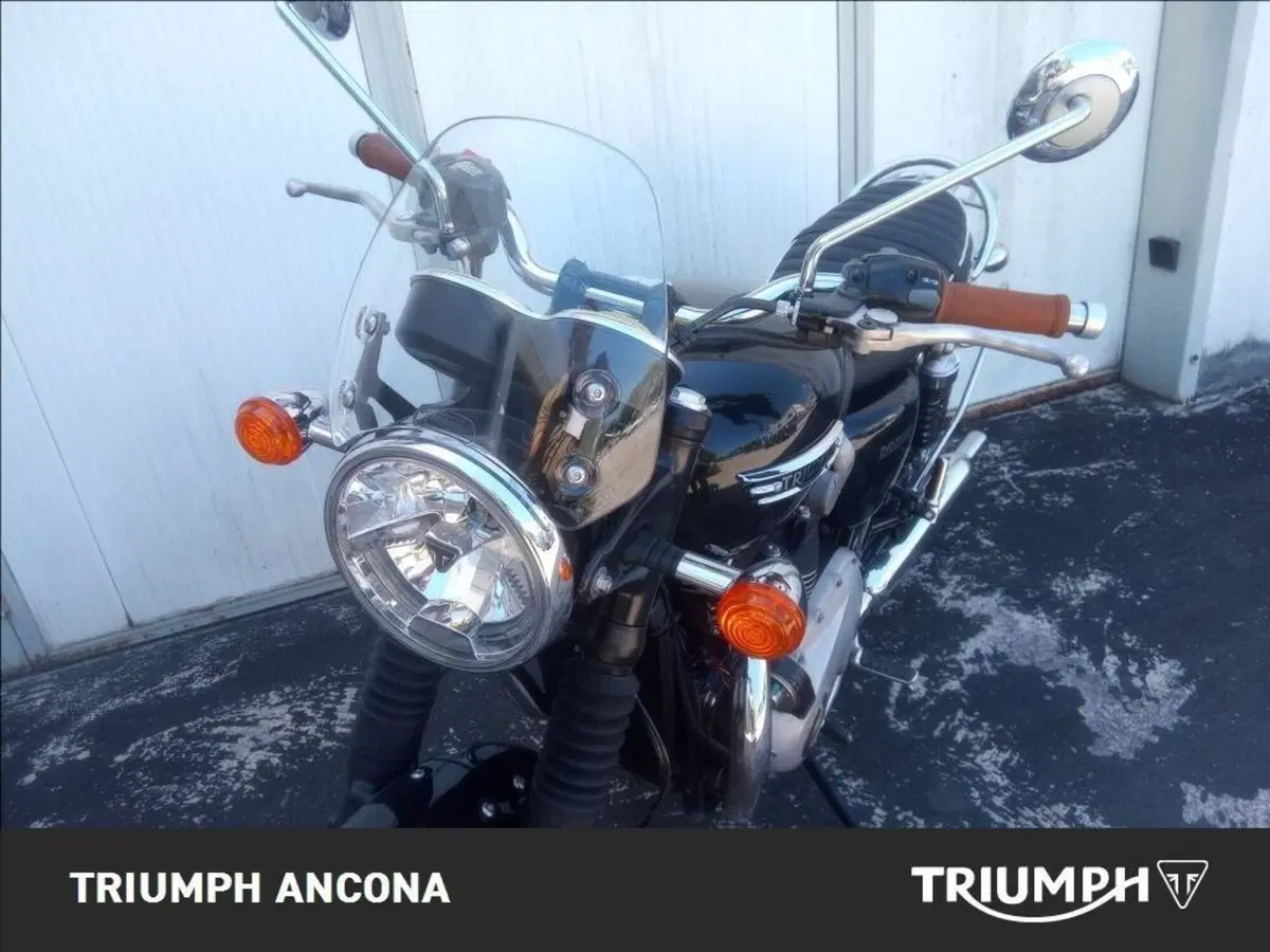 Triumph Bonneville T120 (2021 - 25) (3)