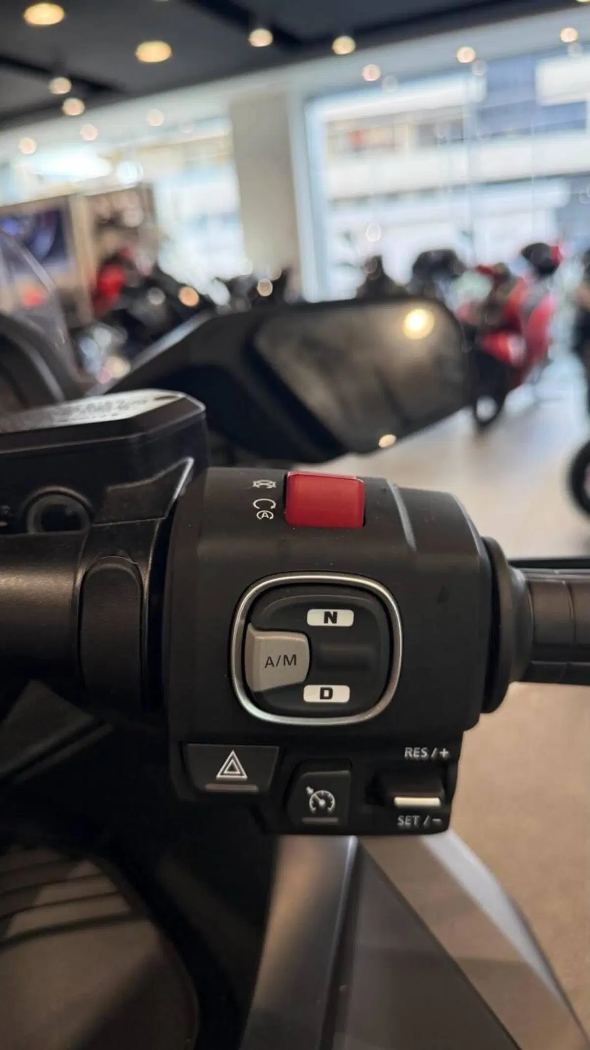 Honda GL 1800 Gold Wing (2026) (5)