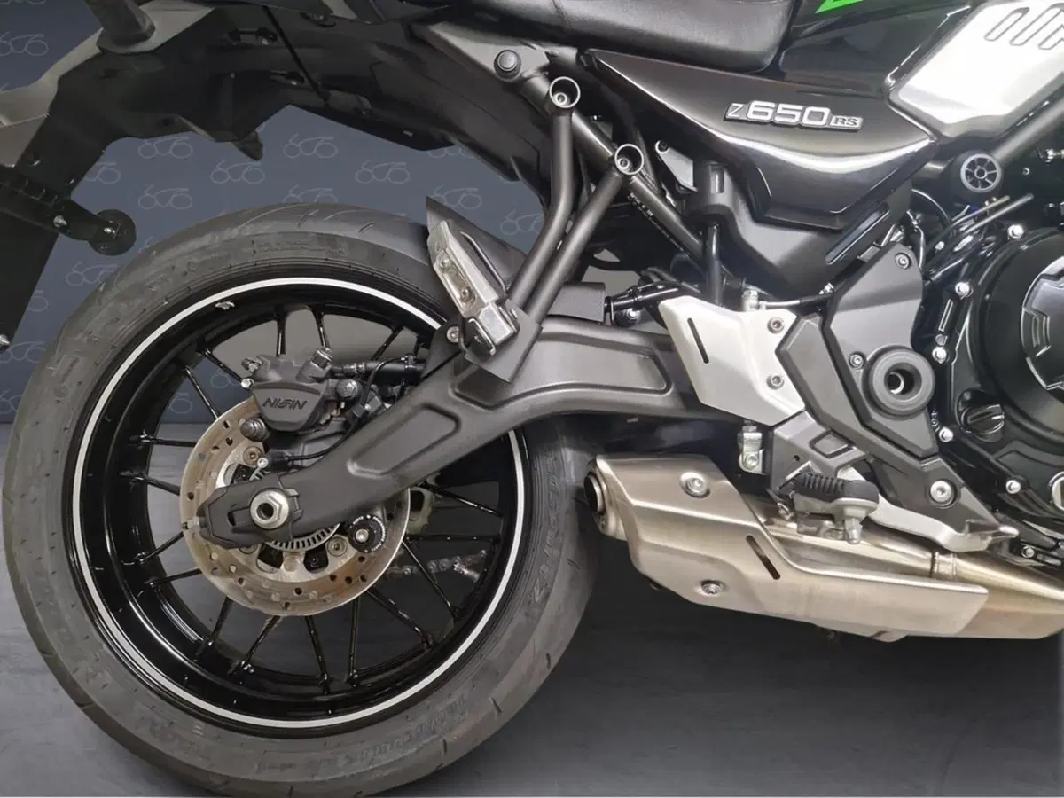 Kawasaki Z 650 RS (2025 - 26) (6)