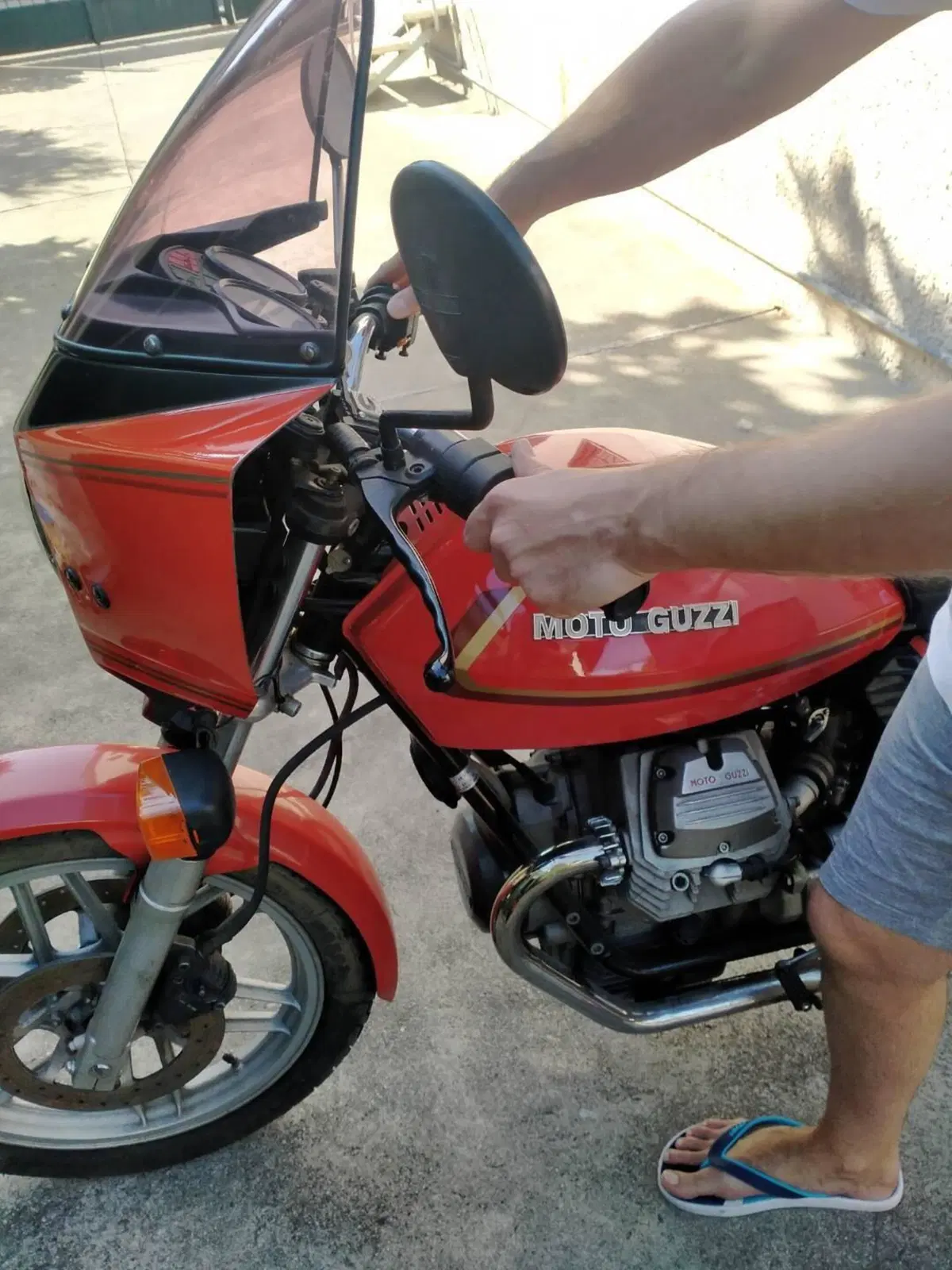 Moto Guzzi V50 III (3)