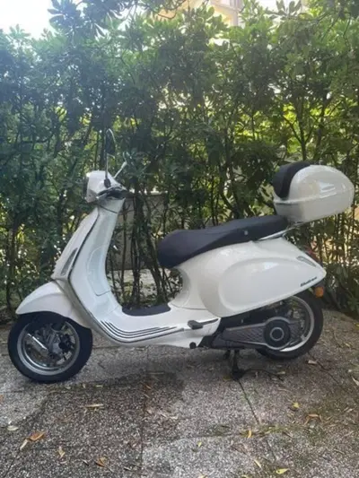 Vespa Primavera Elettrica 45 (2024 - 26) usata