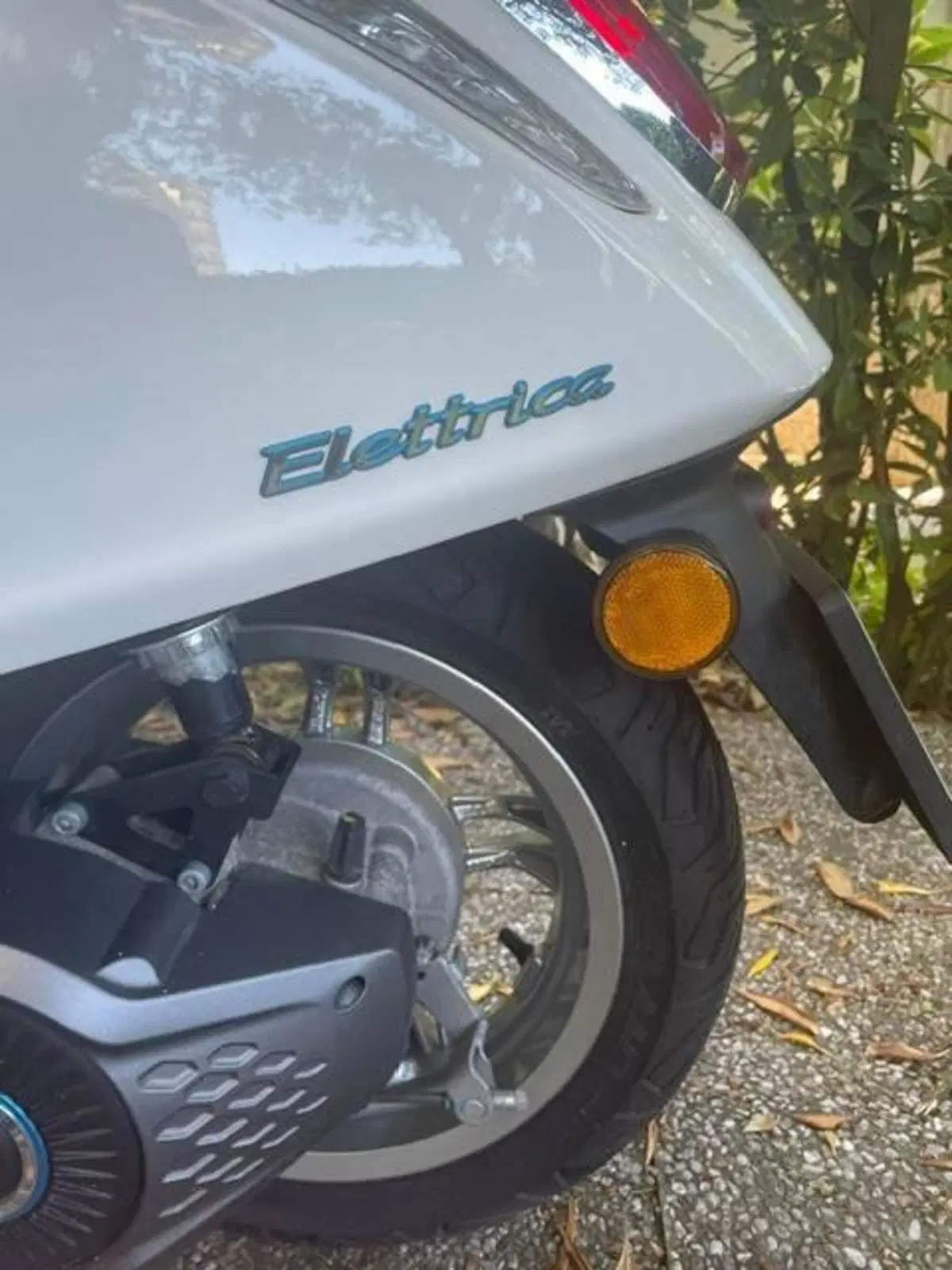 Vespa Primavera Elettrica 45 (2024 - 26) (2)