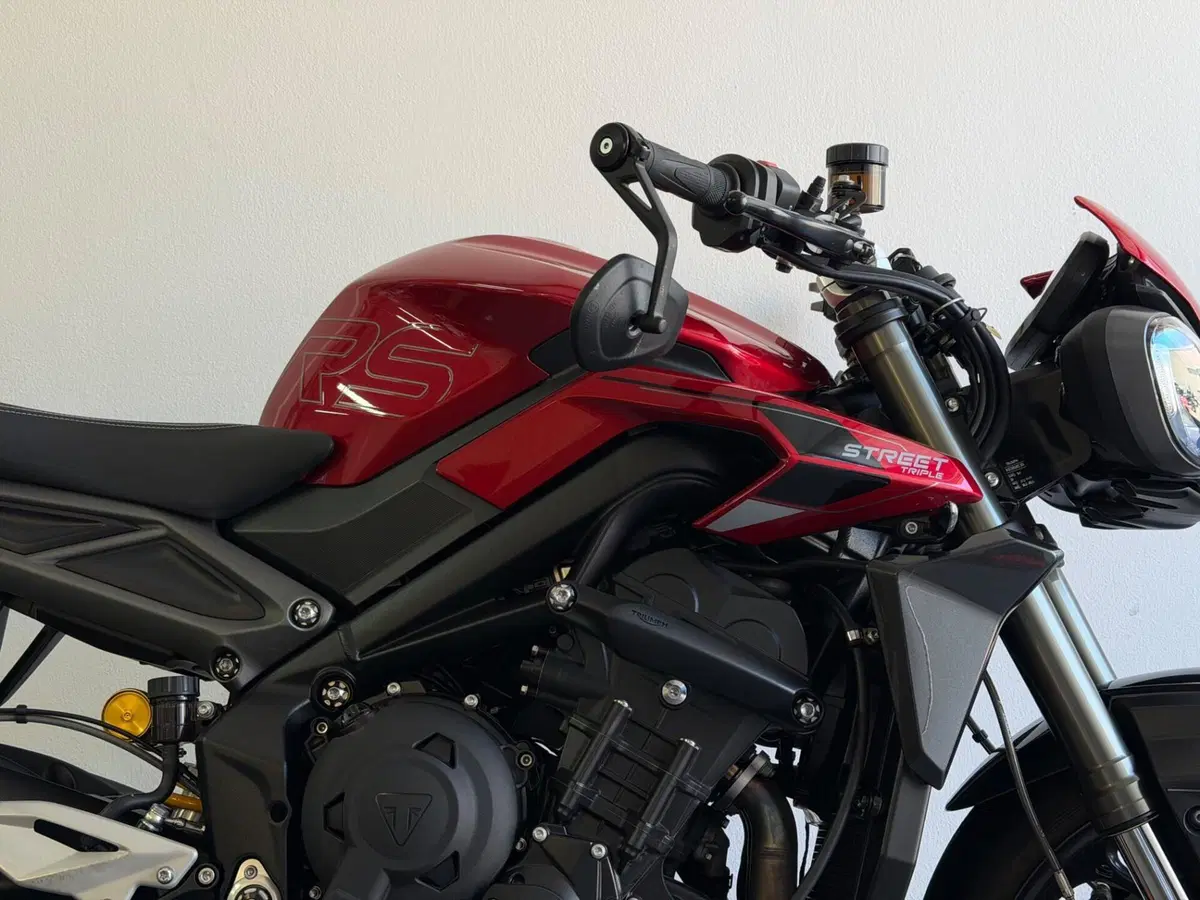 Triumph Street Triple 765 RS (2023 - 26) (3)