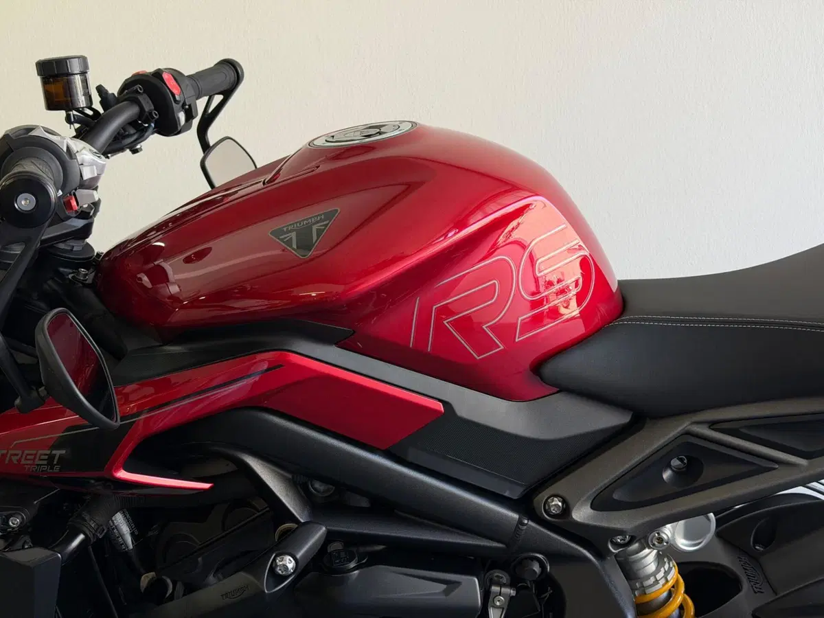 Triumph Street Triple 765 RS (2023 - 26) (9)