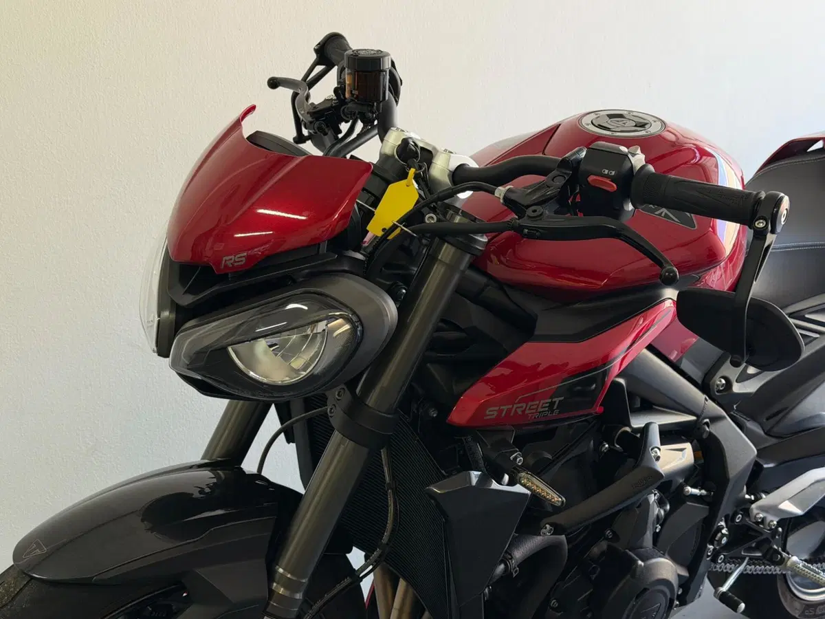 Triumph Street Triple 765 RS (2023 - 26) (11)
