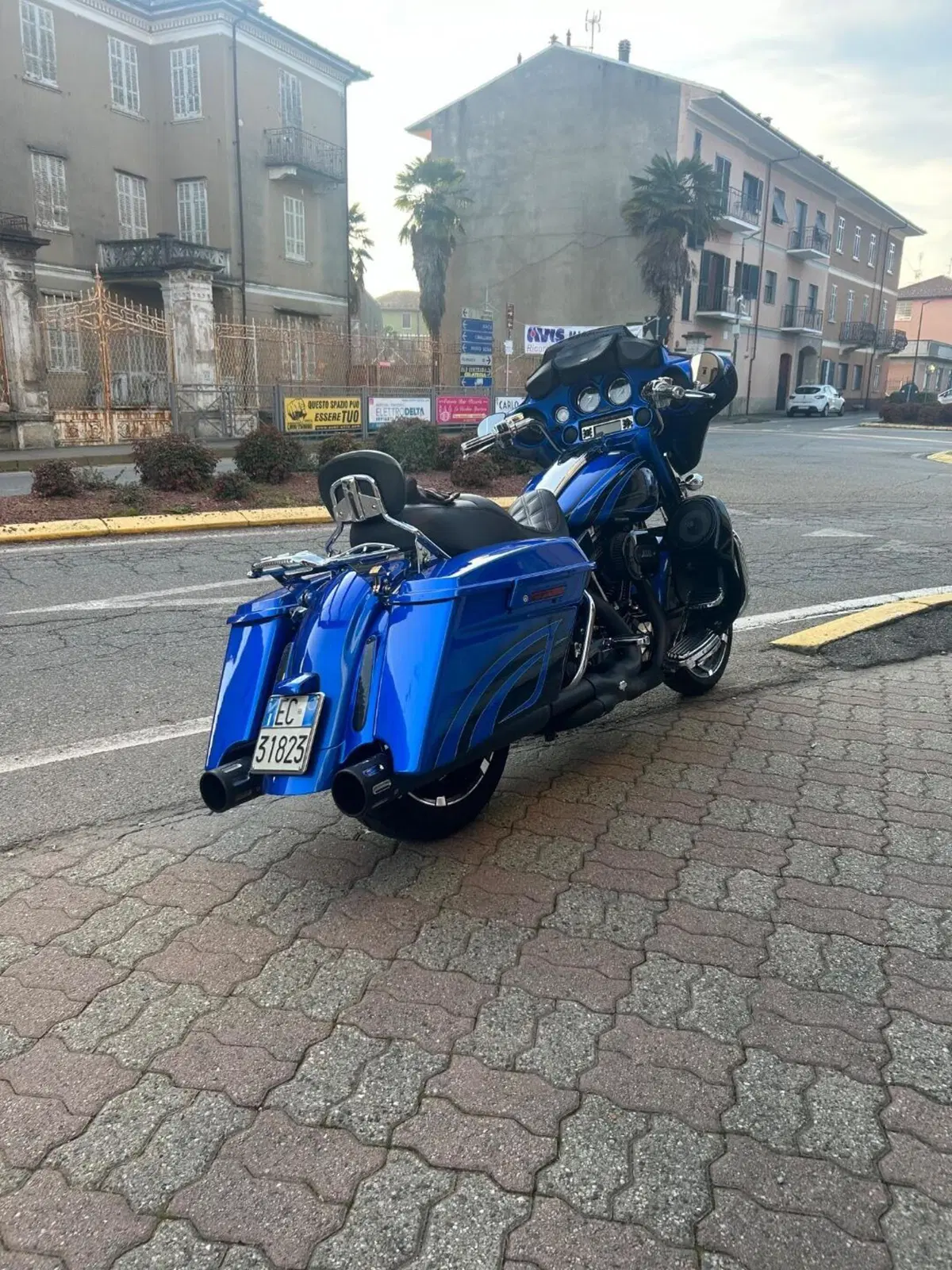 Harley-Davidson 1800 Street Glide (2012 - 13) - FLSTSE (9)