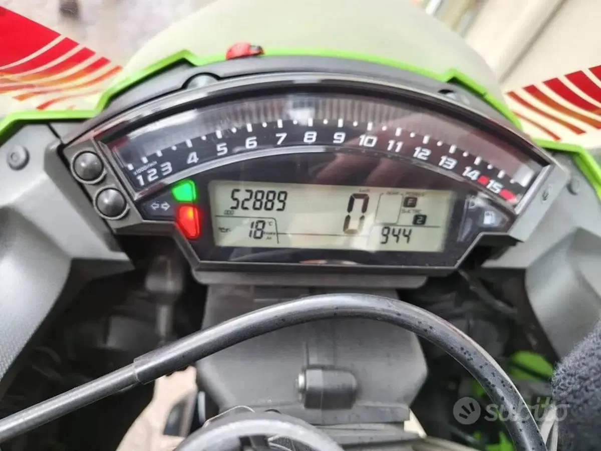 Kawasaki Ninja 1000 ZX-10R (2011 - 15) (3)