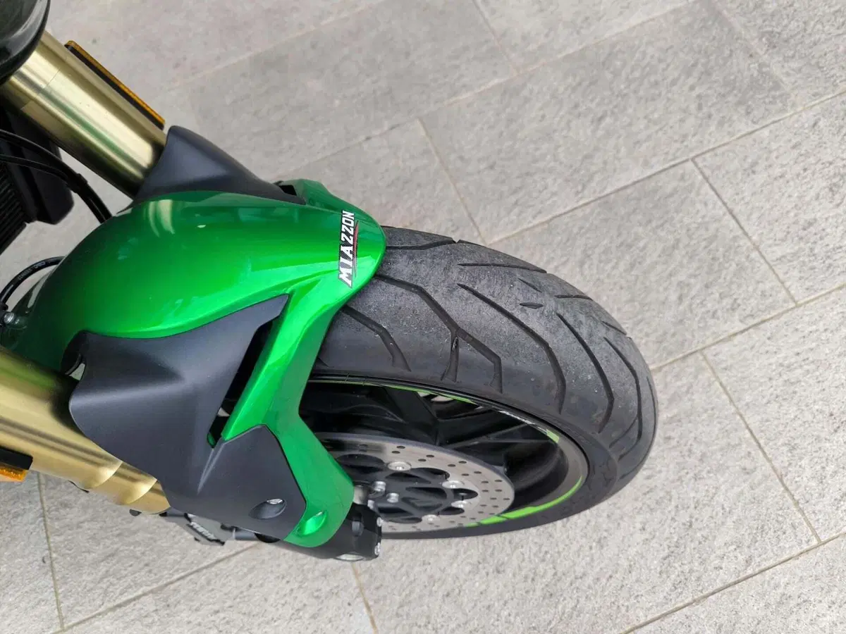 Benelli 752 S (2022 - 25) (5)