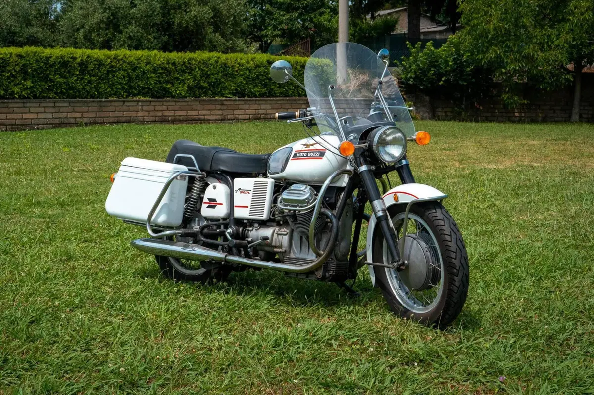 Moto Guzzi V7 Special Edition