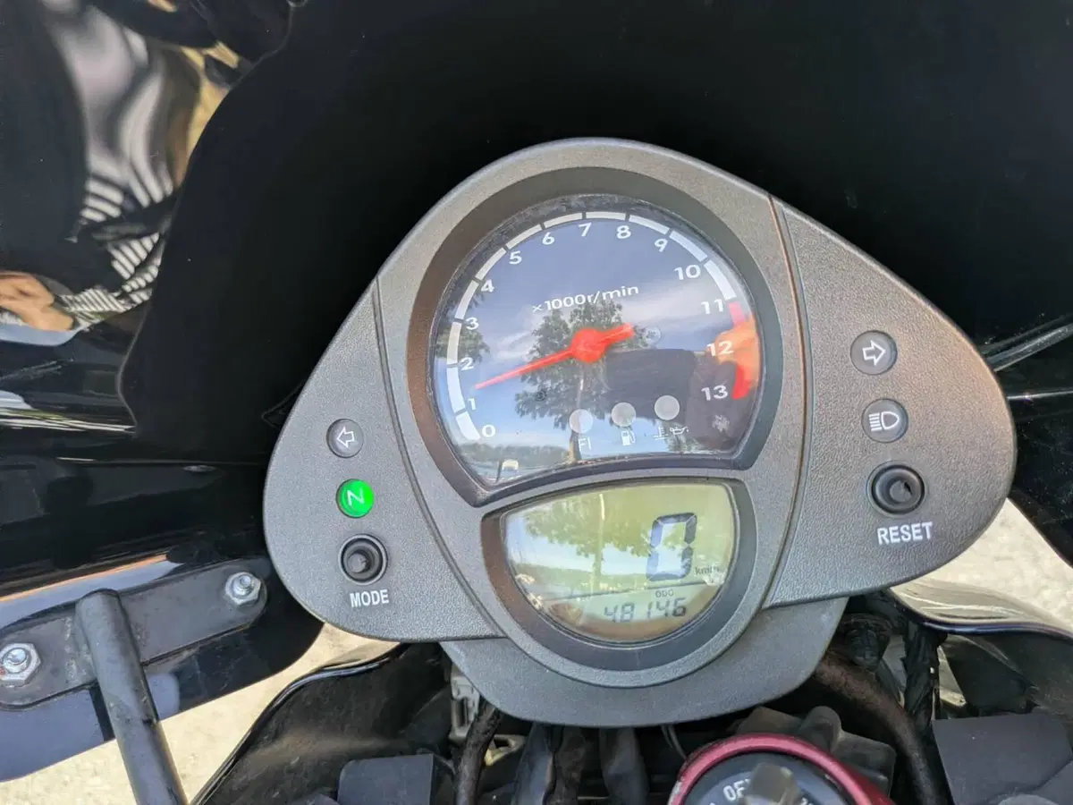 Kawasaki ER-6N (2005 - 08) (14)