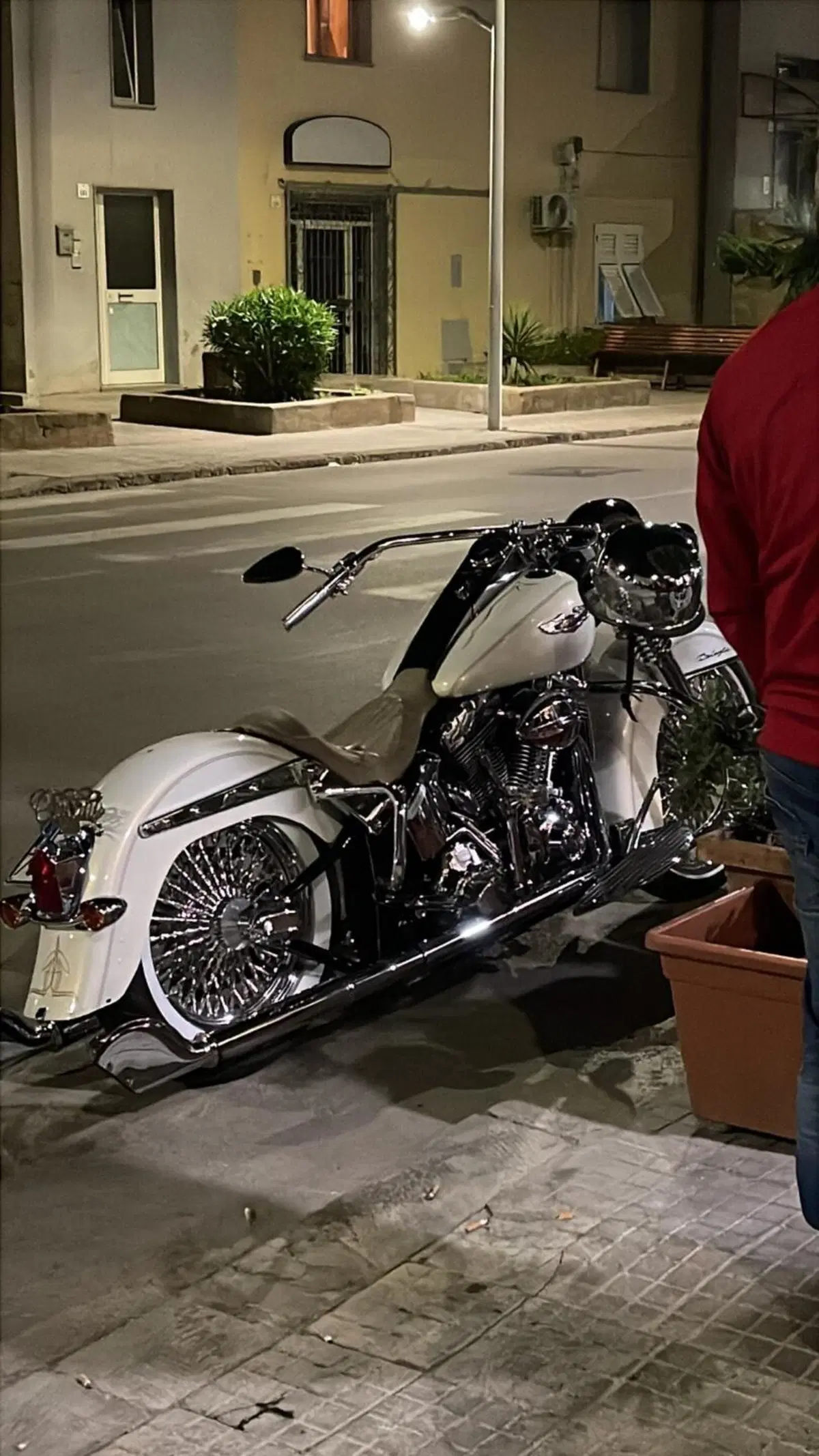 Harley-Davidson 1690 Deluxe ABS (2011 - 16) - FLSTN (7)