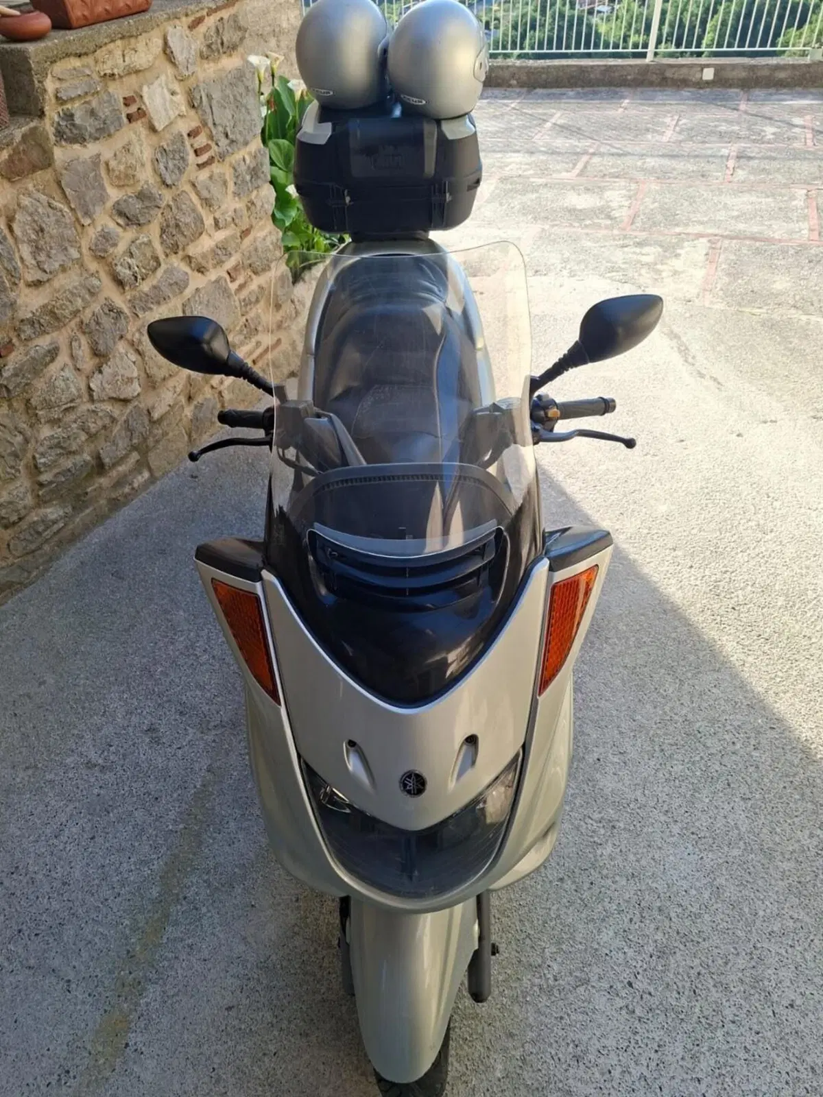 Yamaha Majesty 250 (1999 - 06) (2)