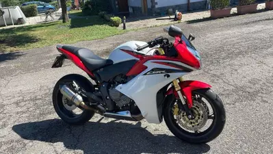 Honda CBR 600 F (2011 - 13) usata