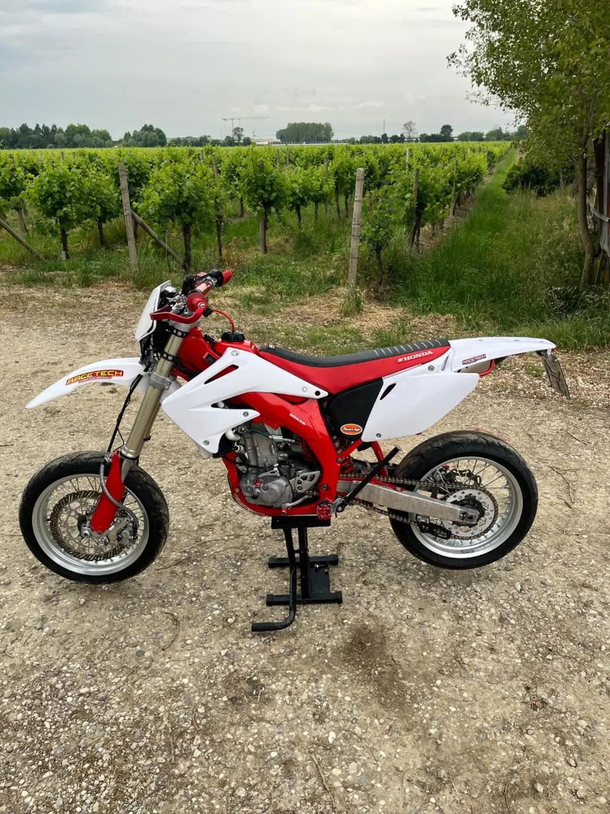 Honda CRF 450R (2001 - 02) (6)
