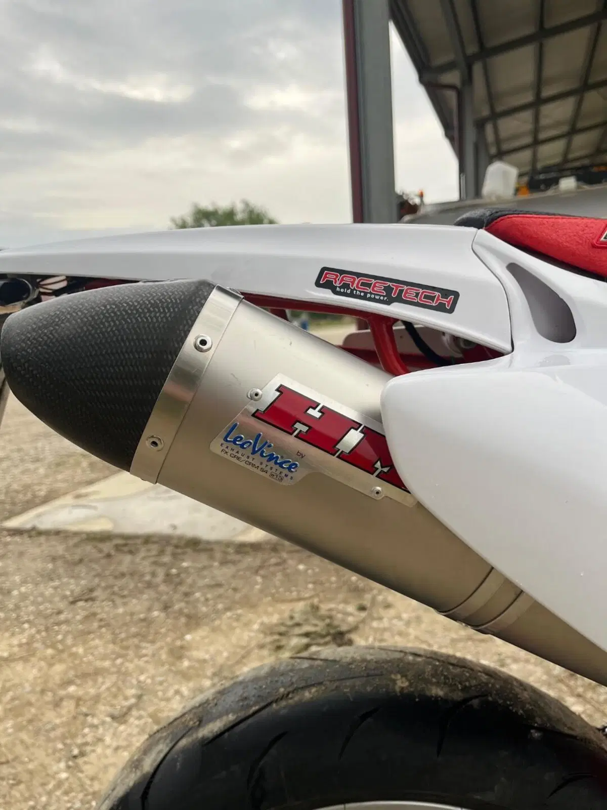 Honda CRF 450R (2001 - 02) (9)