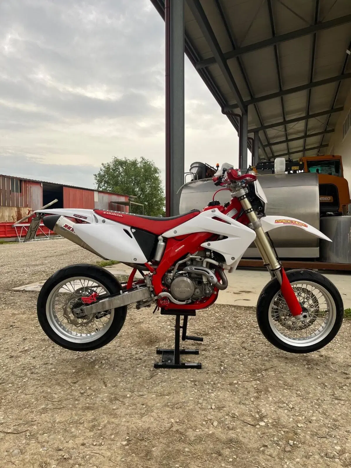 Honda CRF 450R (2001 - 02) (10)