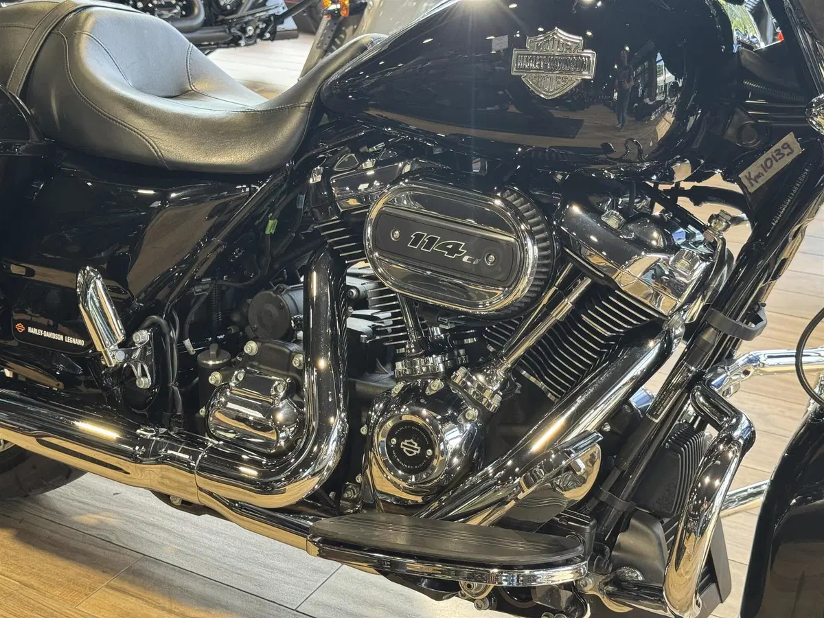 Harley-Davidson Street Glide Special (2021 - 23) (4)