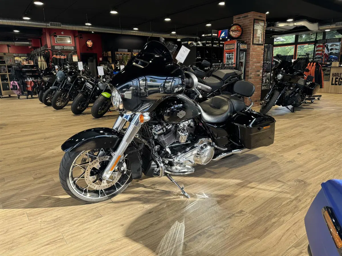 Harley-Davidson Street Glide Special (2021 - 23) (8)