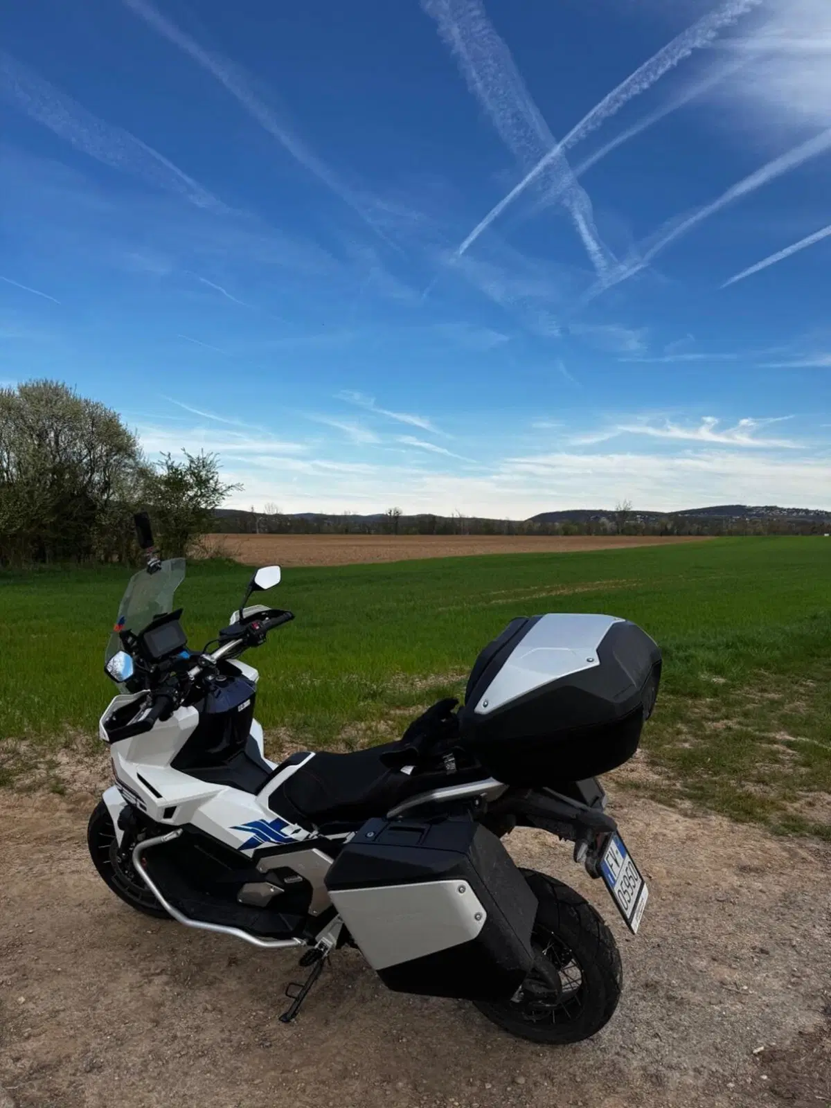 Honda X-ADV 750 Special Edition Travel (2026) (2)