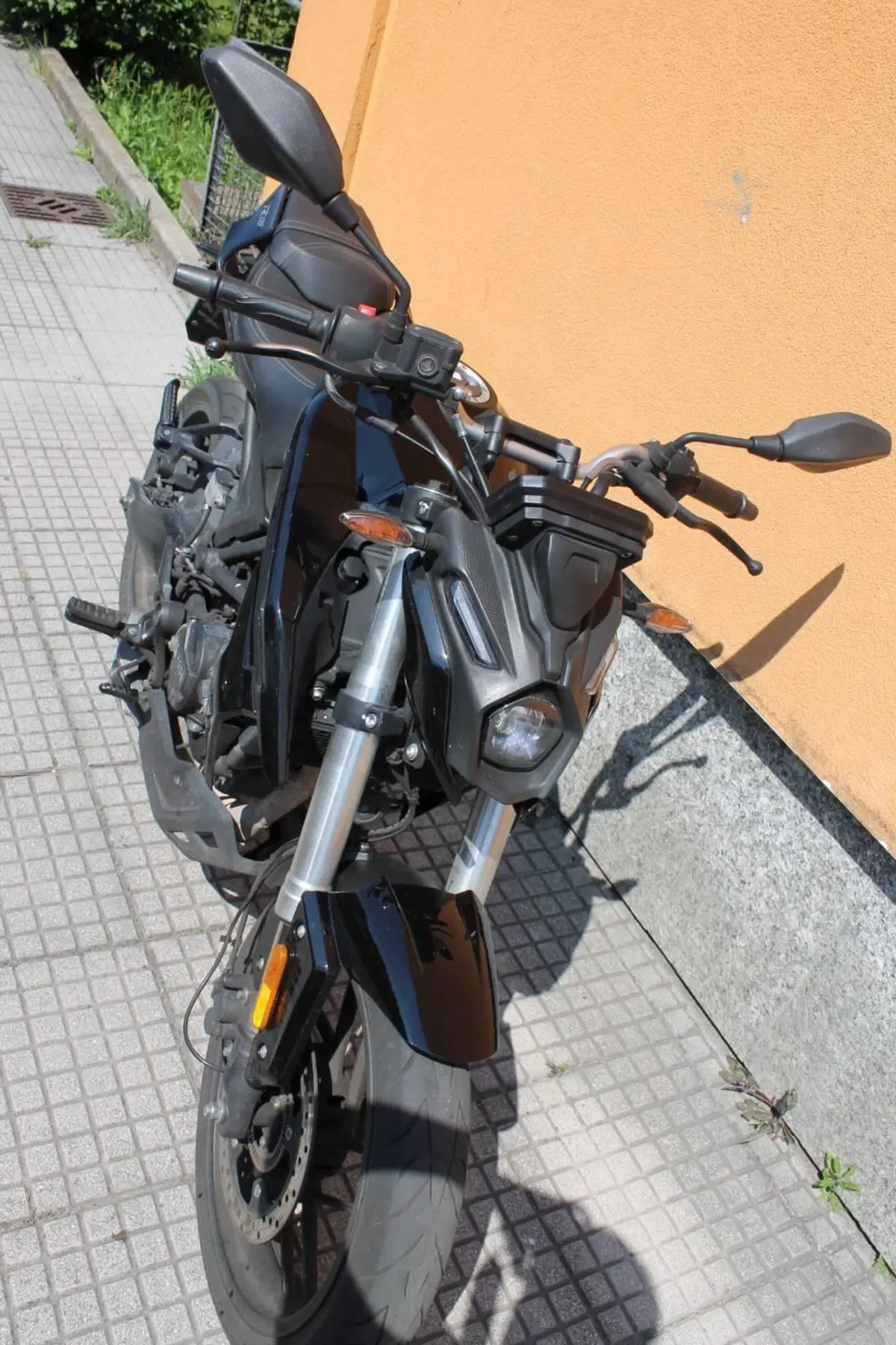Voge Brivido 125R (2023 - 26) (2)